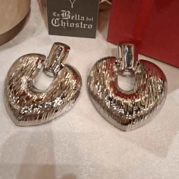 Orecchini Cuore Silver– Eleganza e Stile Romantico