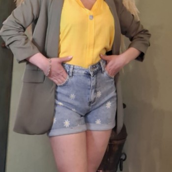 Shorts Jeans Donna con Ricamo Floreale | La Bella del Chiostro